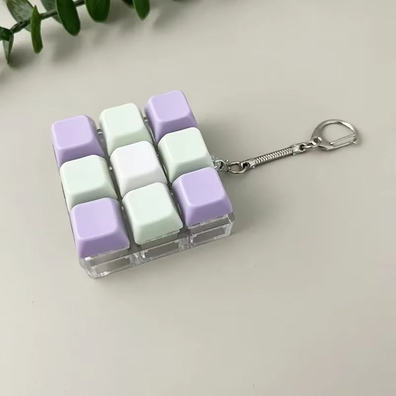 Keycap Clicker Portable Macaron Color 9-Key Keyboard Fidget Toy Finger Pinch Mini Pendant ASMR Stress Relief Keyboard Keychain