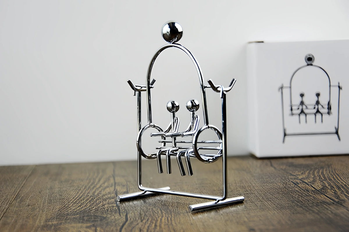 1PC Lovers Swing Kinetic Art Balance Manual Swing Physical Mechanics Decompression Home Office Desktop Decoration Gift for Child